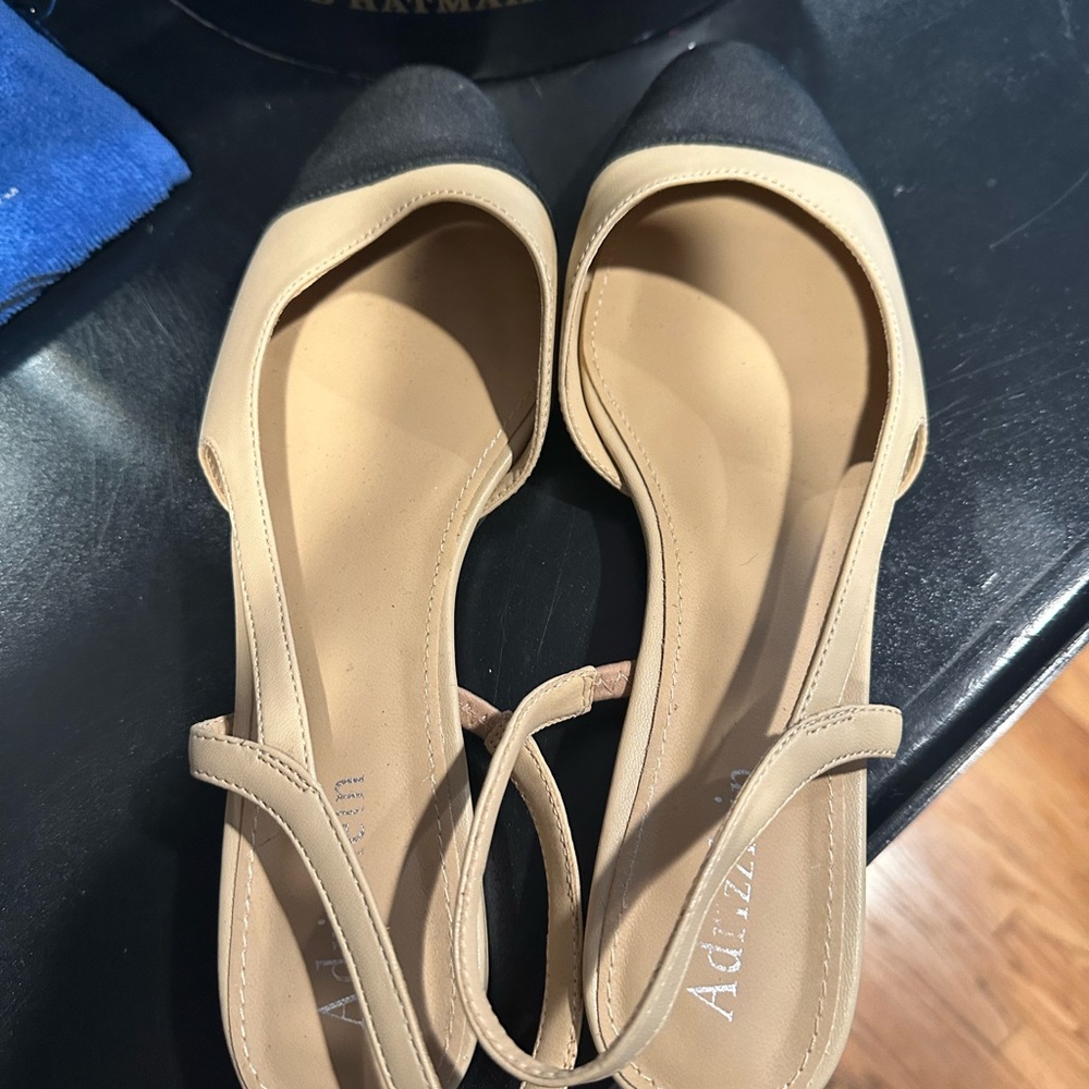 Beige and Black Slingback Flats - Picture 3 of 4